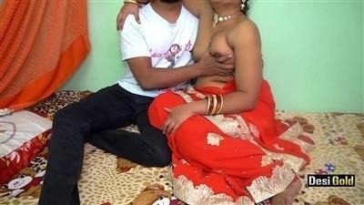 Bihari Chudai - Bihari aunty ki plumber ke saath sahbaas ka desi porn - blue film