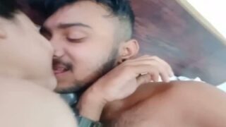 smooch aur boobs choos kar dosi ki bahan ki chut chodi