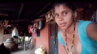 gaon mai dhokebaaj bibi ka padosi se dehati sex