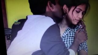 kamsin padosi chori ko kiss karte hue sex masti kari