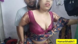 Saree mai bhabhi ki padosi se mast desi chudai