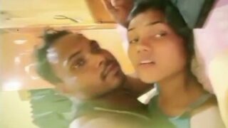 Ladki ki aashiq se desi chudai hidden cam main capture